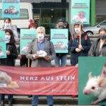 aerztegegenTierversucheTitel3 scaled