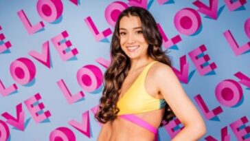 LoveIsland22Sandrine