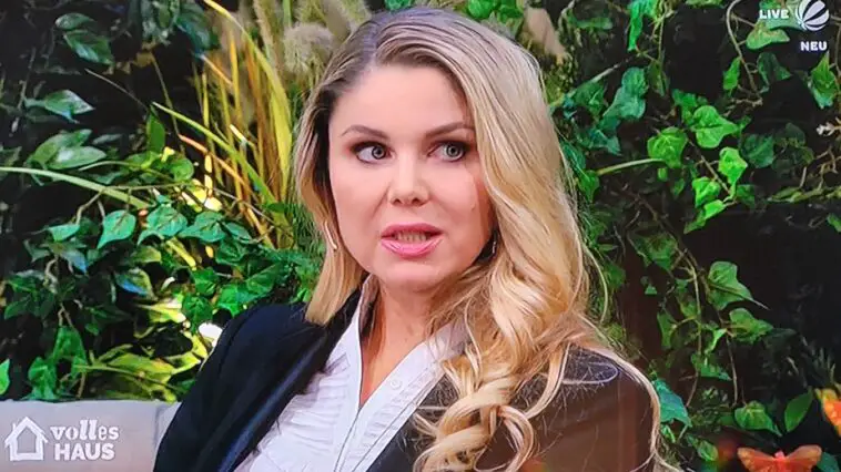 yvonnewoelkesat2